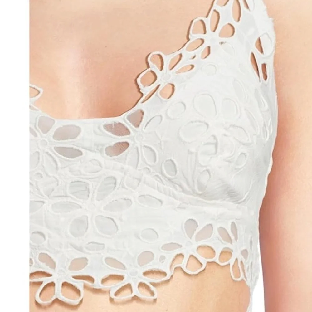 NWT Free People Asteria Floral Cutout White Lace Bralette. Size S